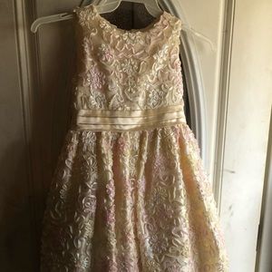 Beauitful girls formal dress NEW